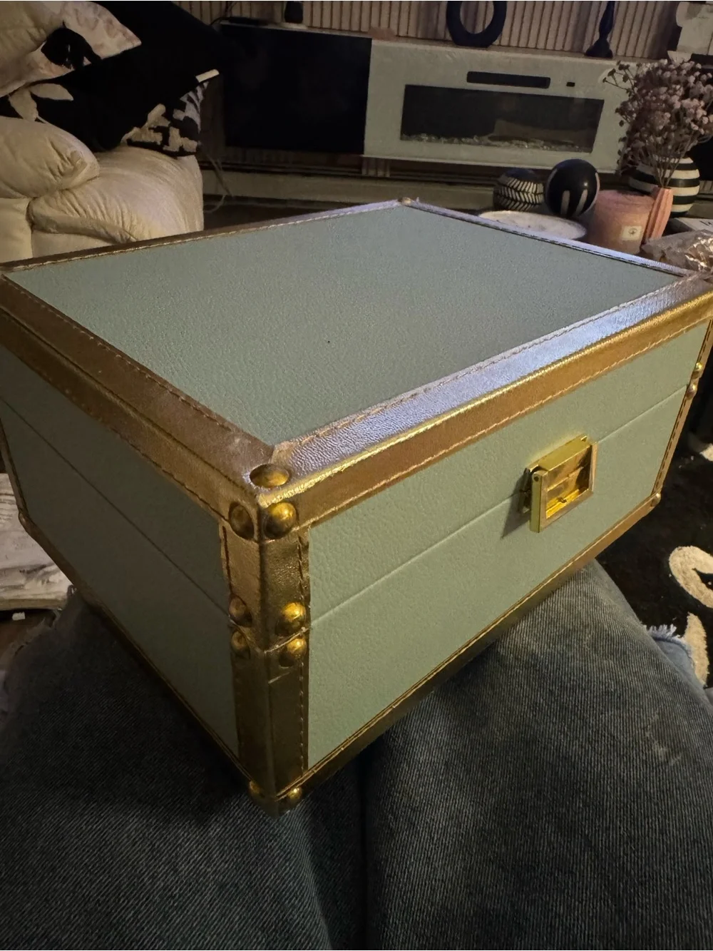 Gold-Trim Seafoam Green Jewelry Storage Box - Elegant Home Organizer